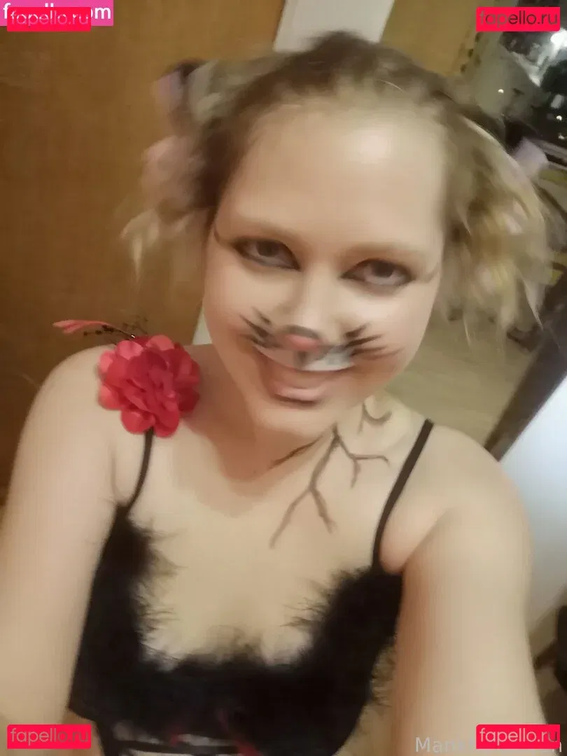 Mankhelekwen Onlyfans Photo Gallery 