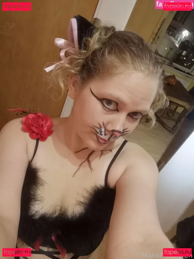 Mankhelekwen Onlyfans Photo Gallery 