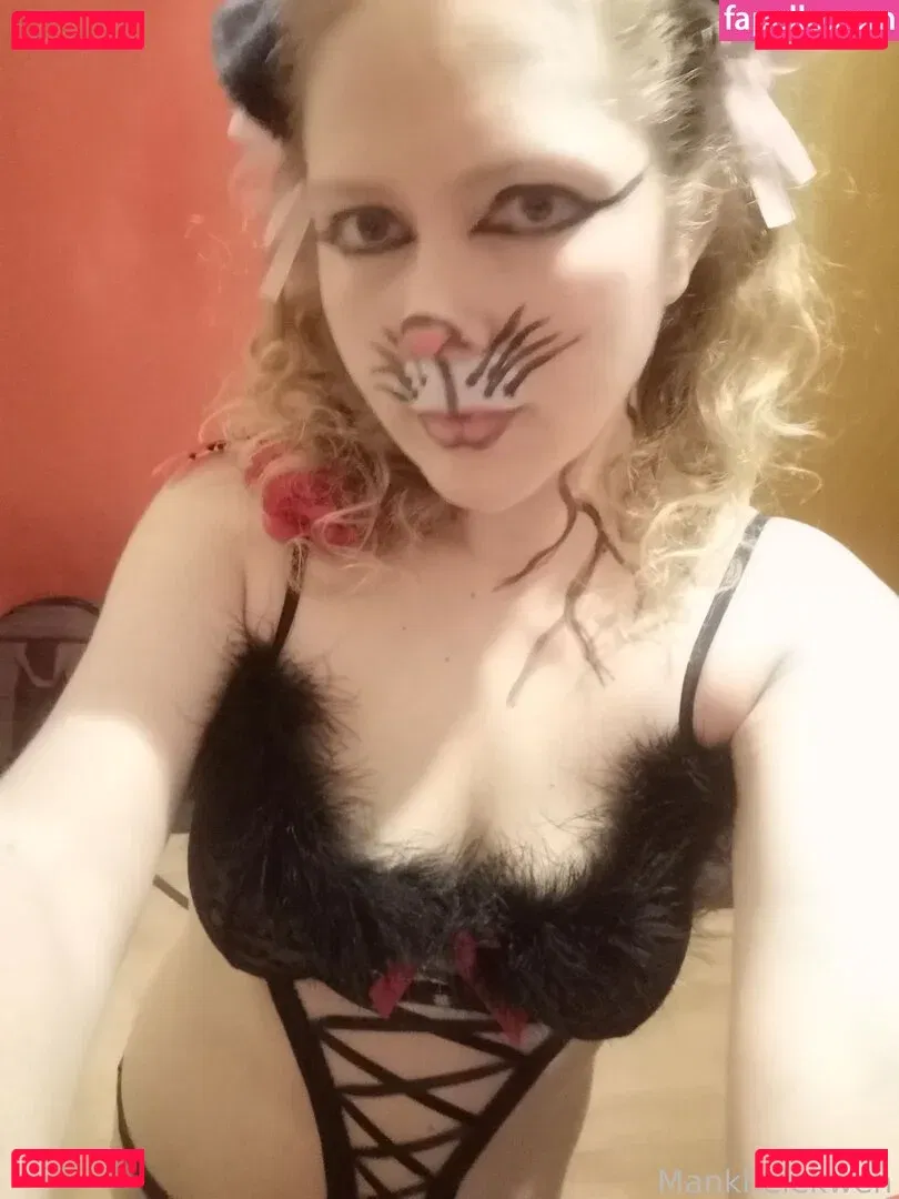 Mankhelekwen Onlyfans Photo Gallery 