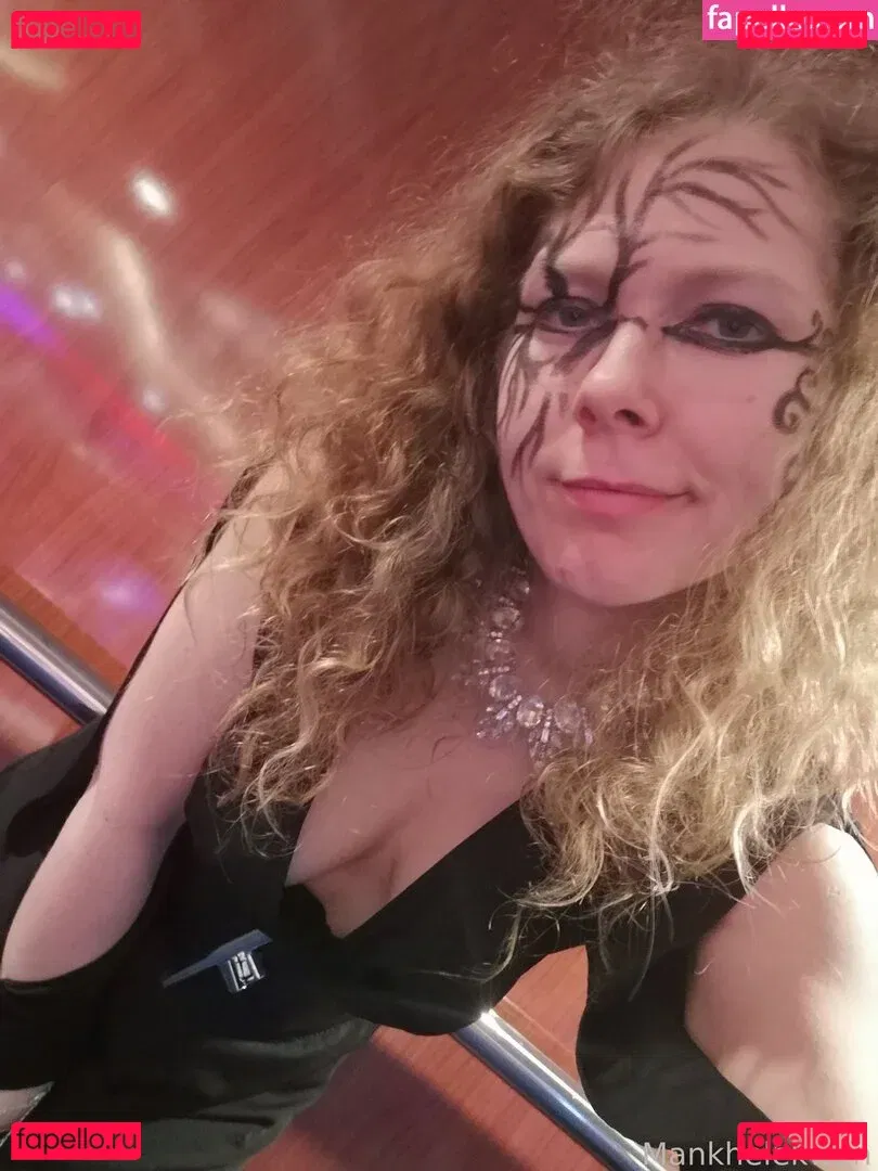 Mankhelekwen Onlyfans Photo Gallery 