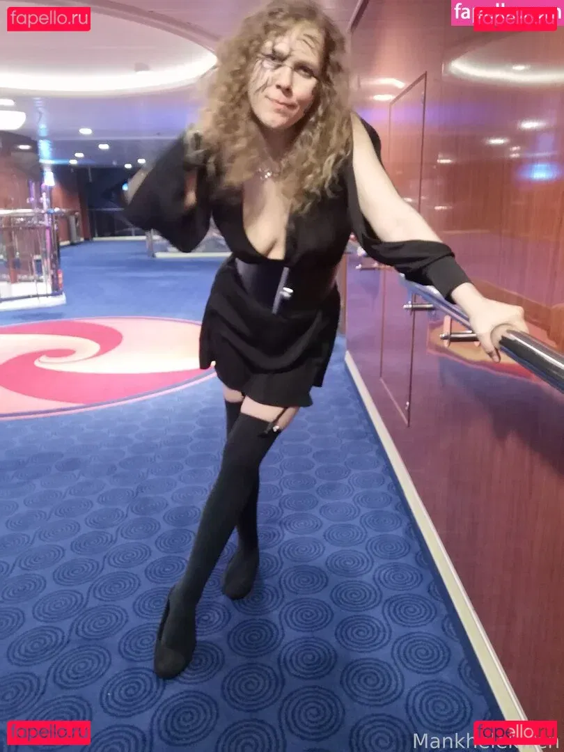 Mankhelekwen Onlyfans Photo Gallery 