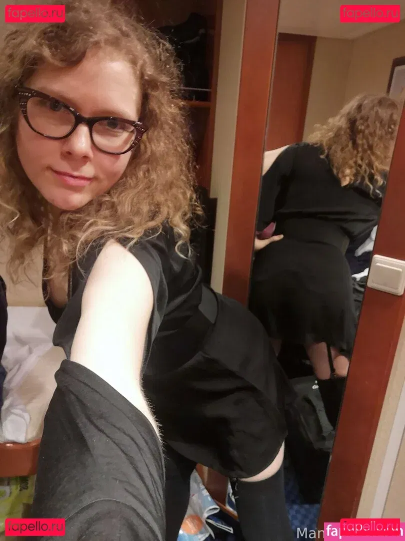 Mankhelekwen Onlyfans Photo Gallery 