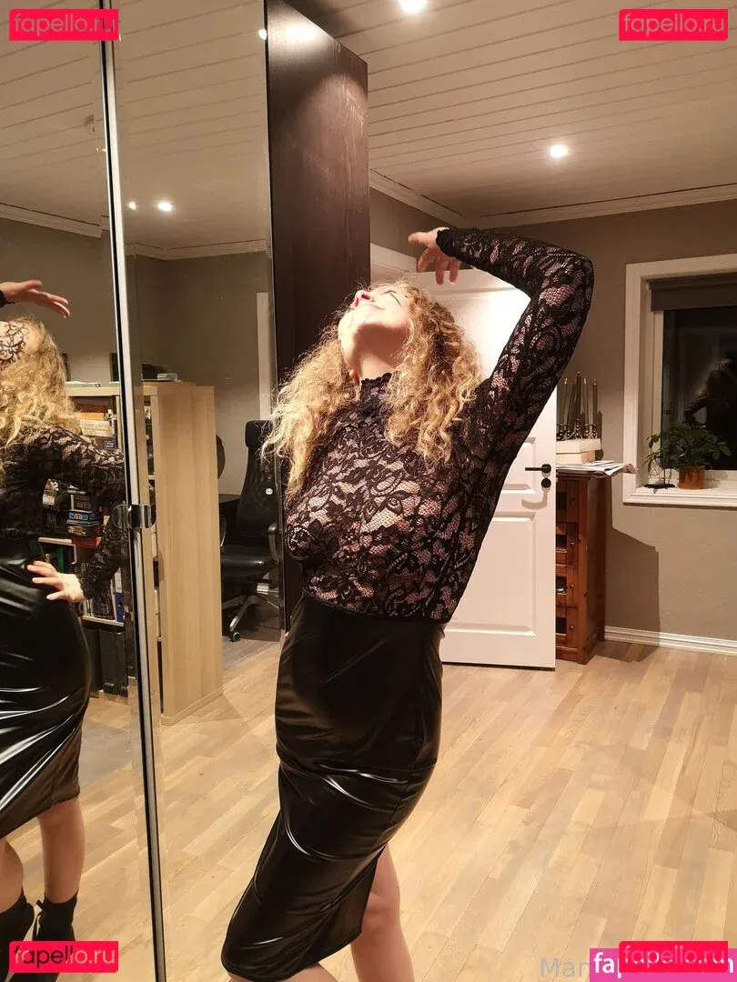 Mankhelekwen Onlyfans Photo Gallery 