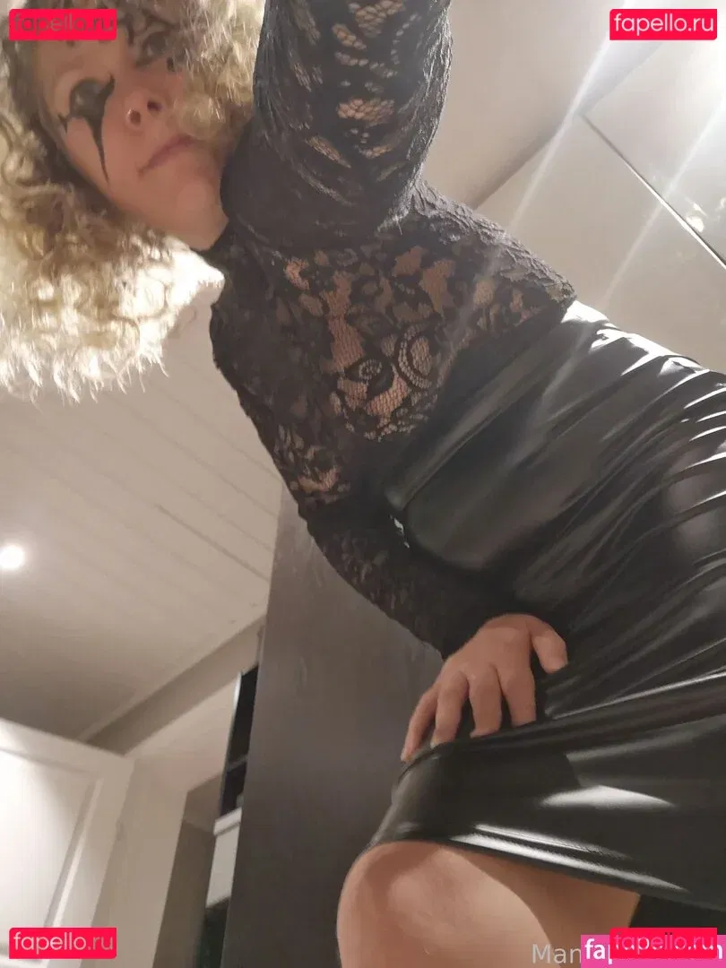 Mankhelekwen Onlyfans Photo Gallery 