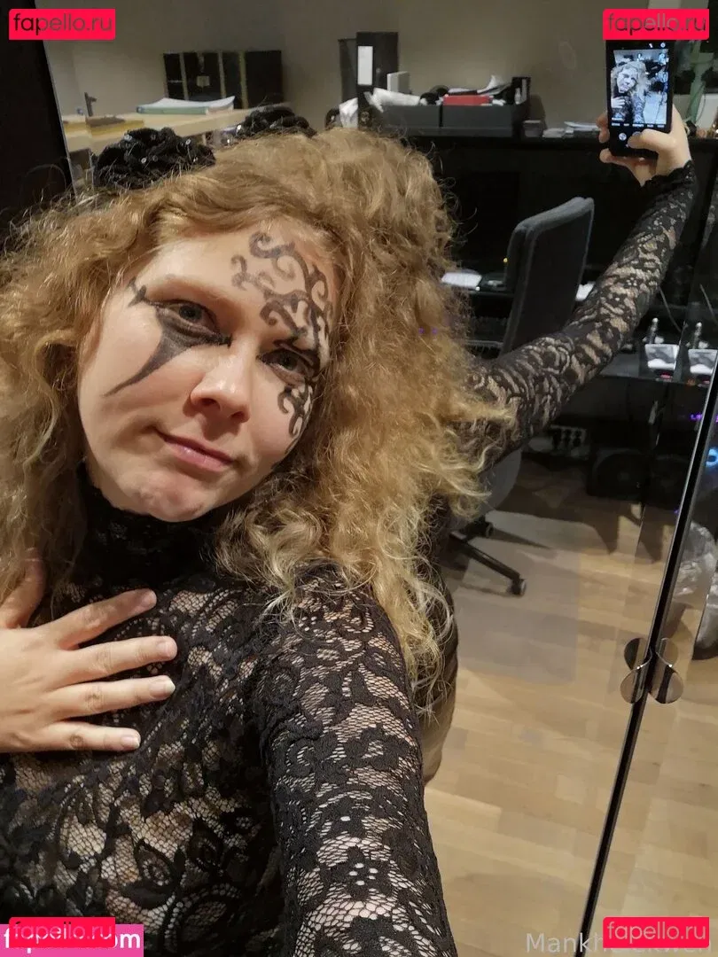 Mankhelekwen Onlyfans Photo Gallery 