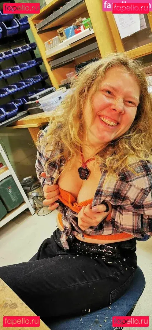 Mankhelekwen Onlyfans Photo Gallery 