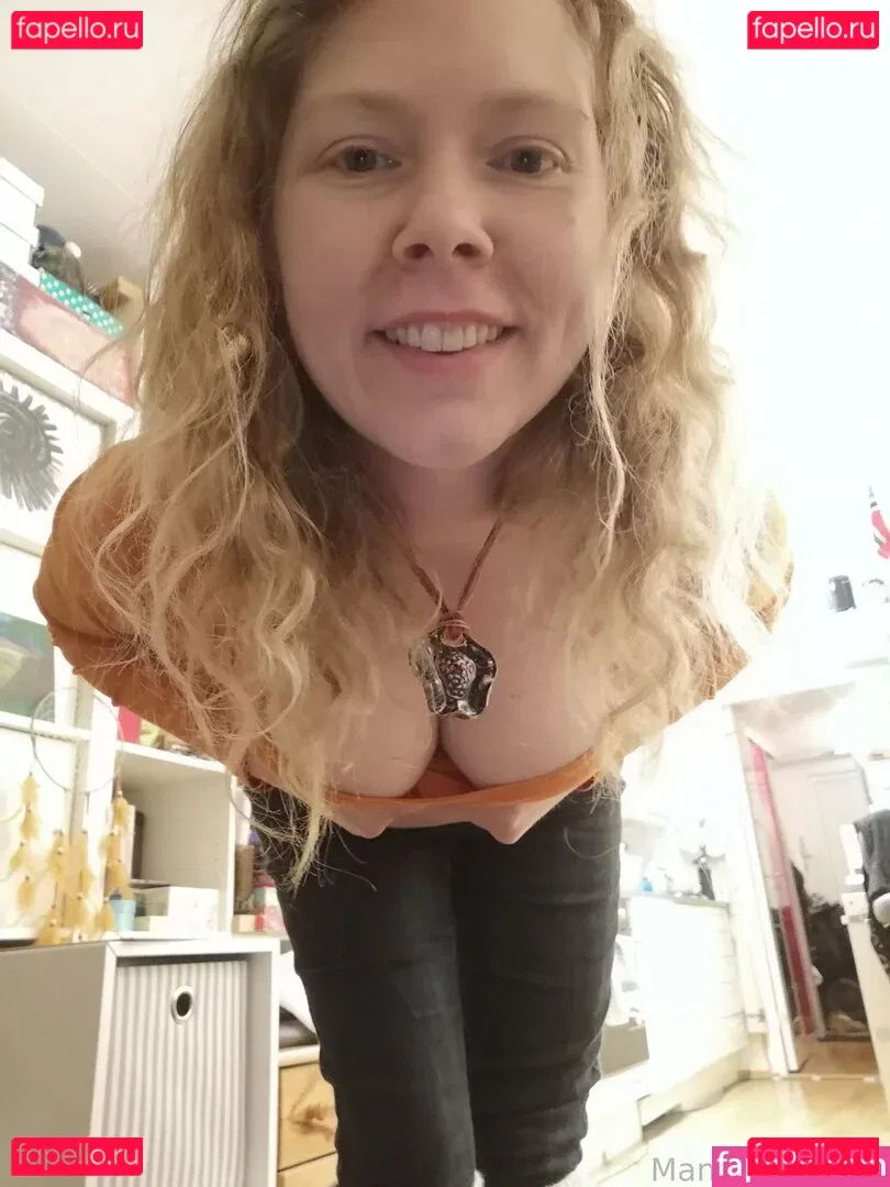 Mankhelekwen Onlyfans Photo Gallery 