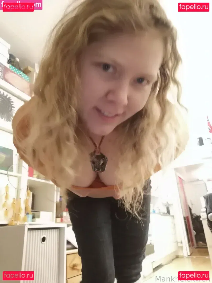 Mankhelekwen Onlyfans Photo Gallery 