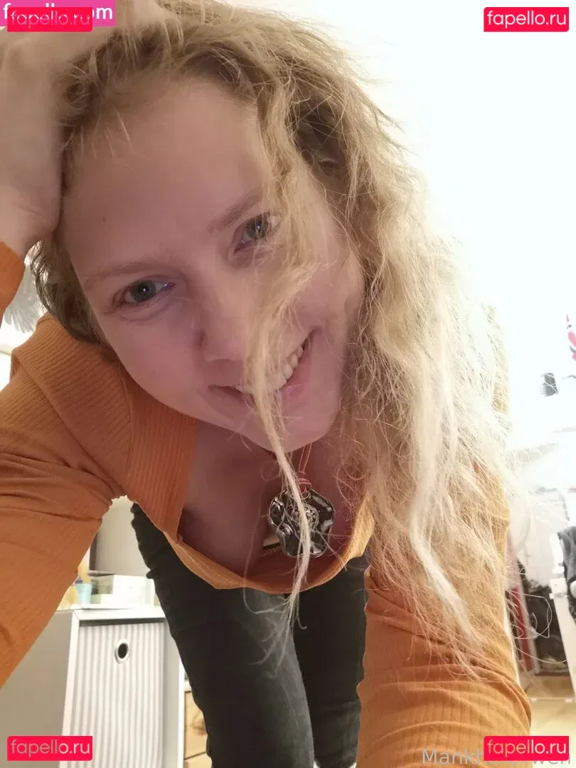 Mankhelekwen Onlyfans Photo Gallery 