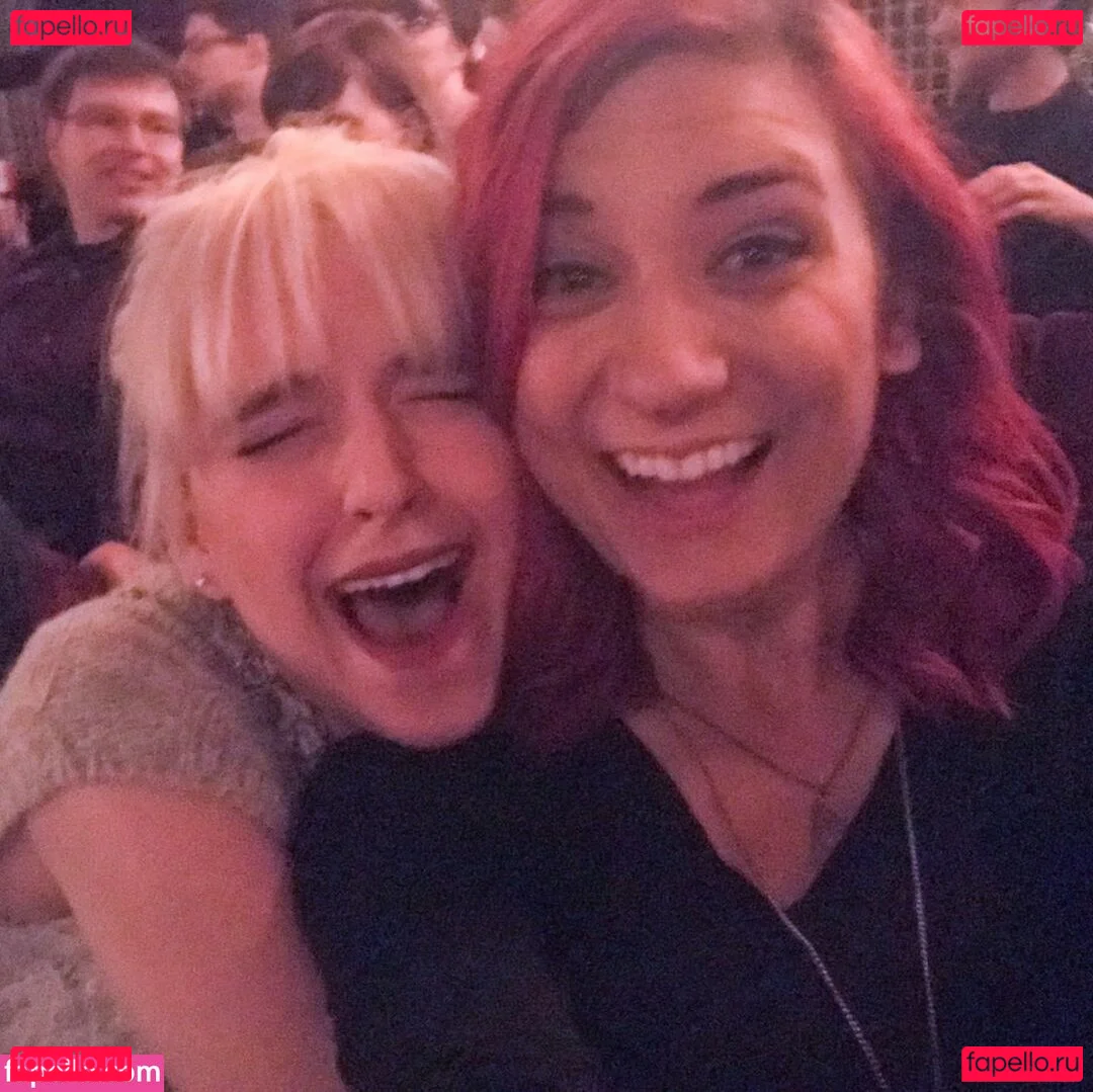 Brizzy Voices Onlyfans Photo Gallery 