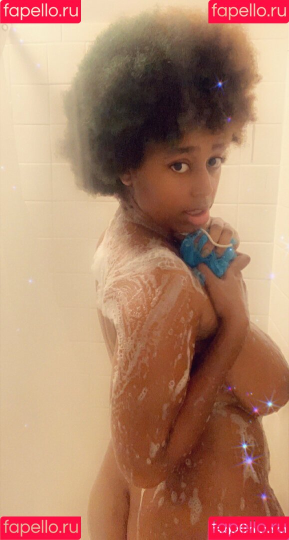 AmineBoobs69 Onlyfans Photo Gallery 