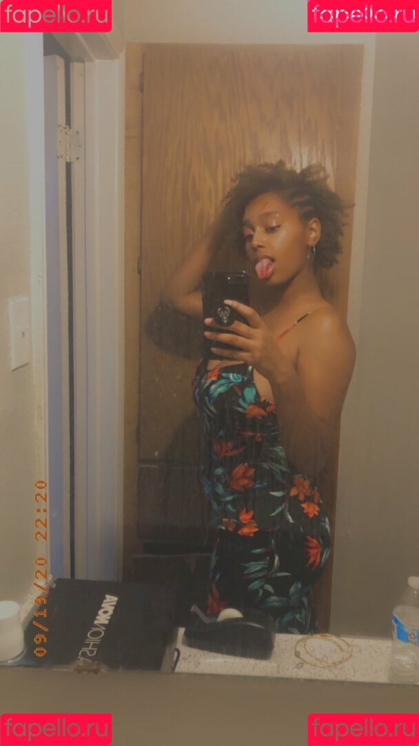 AmineBoobs69 Onlyfans Photo Gallery 