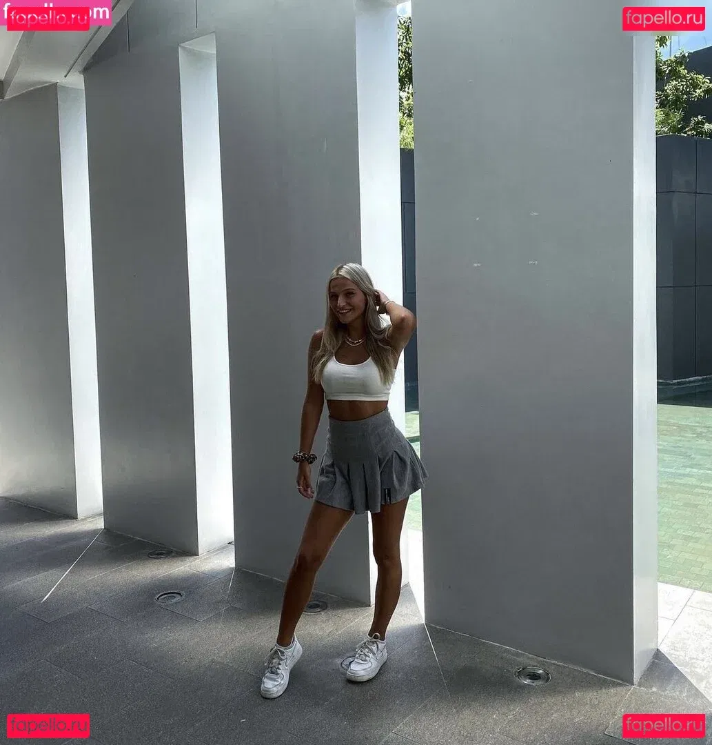 AshleyAngel Onlyfans Photo Gallery 