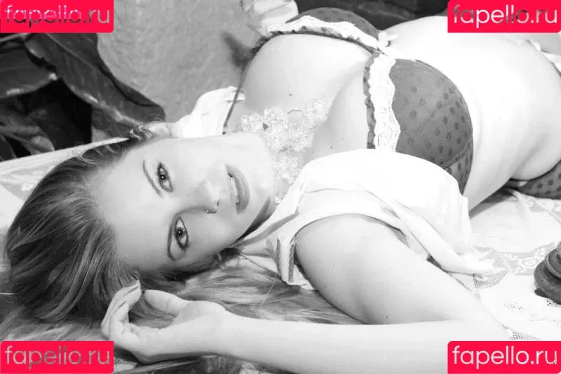 Ju Luz Onlyfans Photo Gallery 