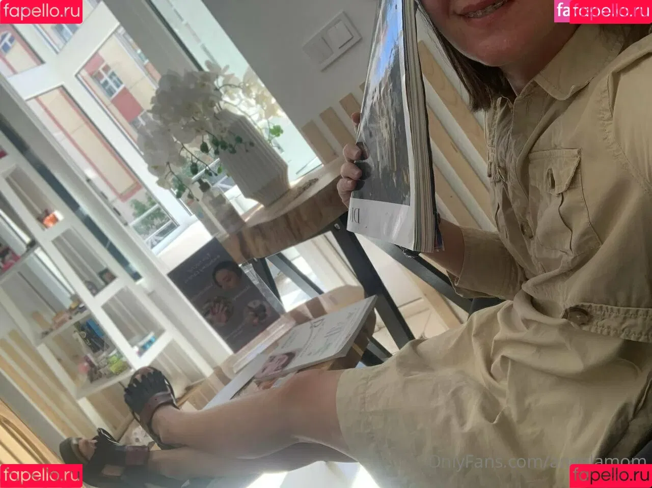 angelamom Onlyfans Photo Gallery 