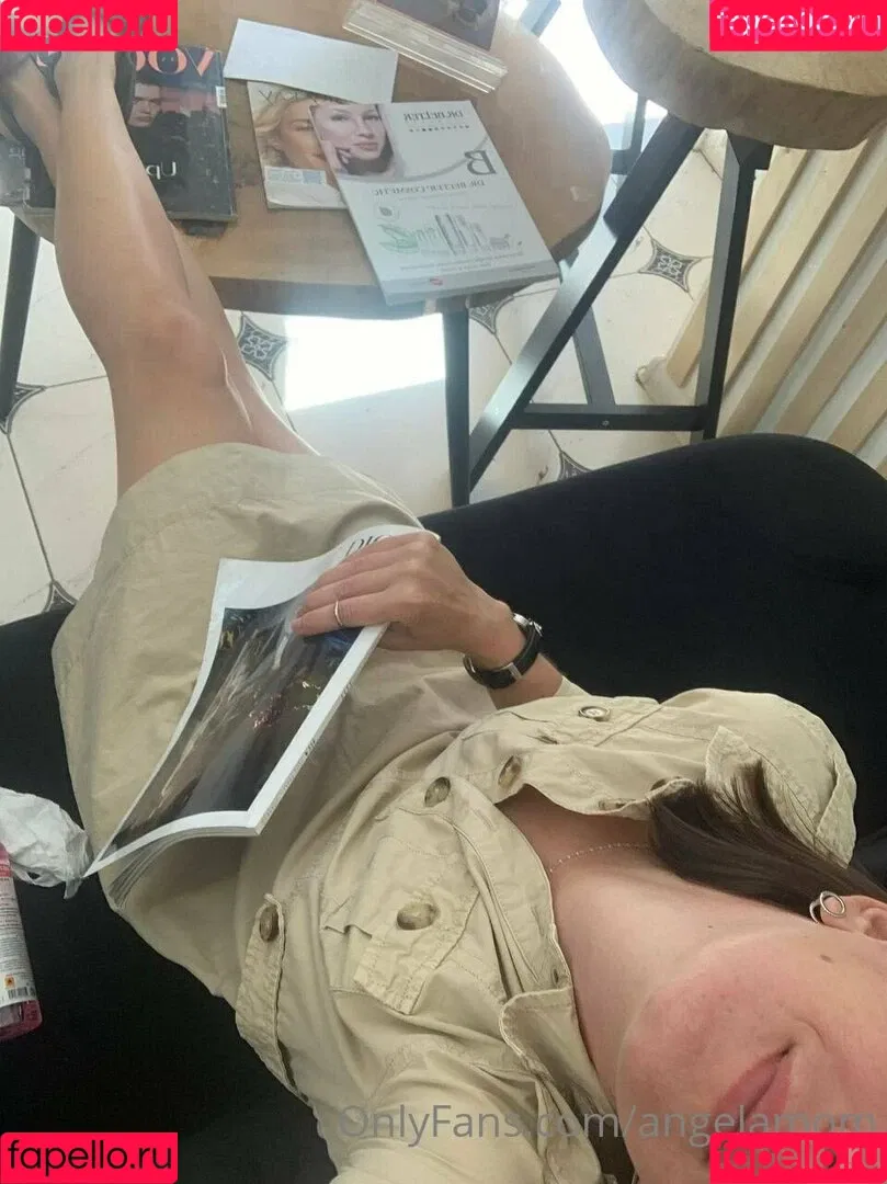 angelamom Onlyfans Photo Gallery 