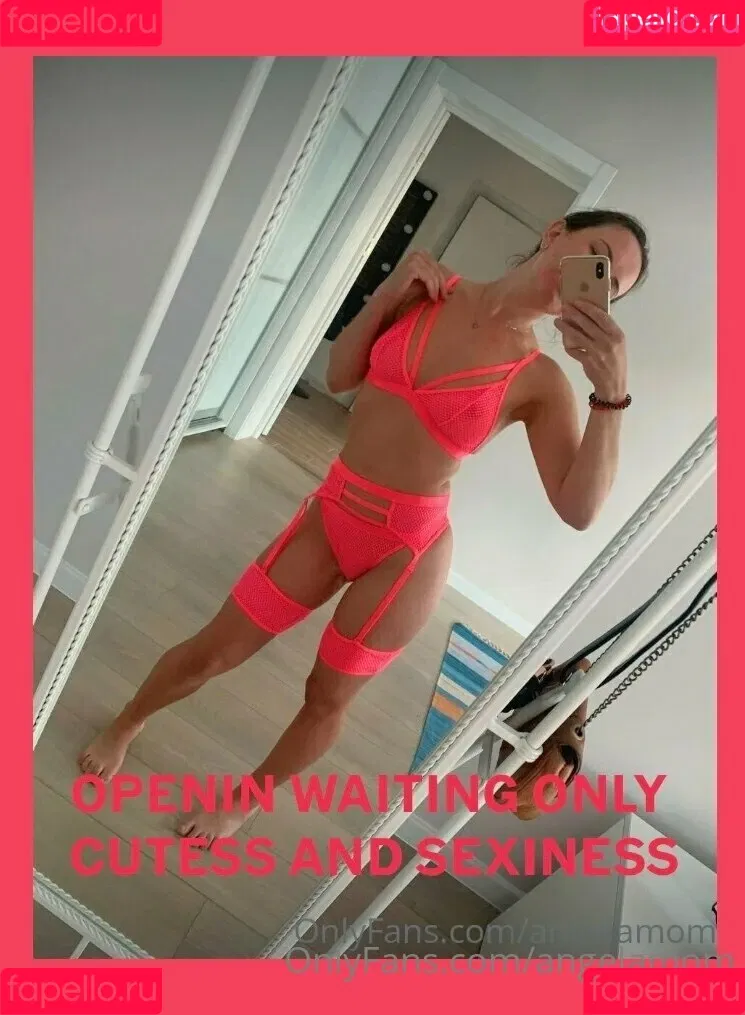 angelamom Onlyfans Photo Gallery 
