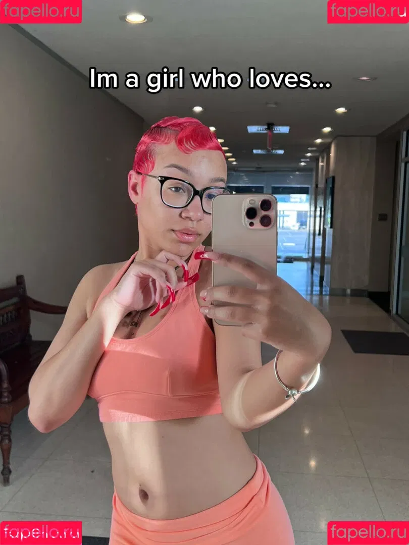 Caileneasely Onlyfans Photo Gallery 