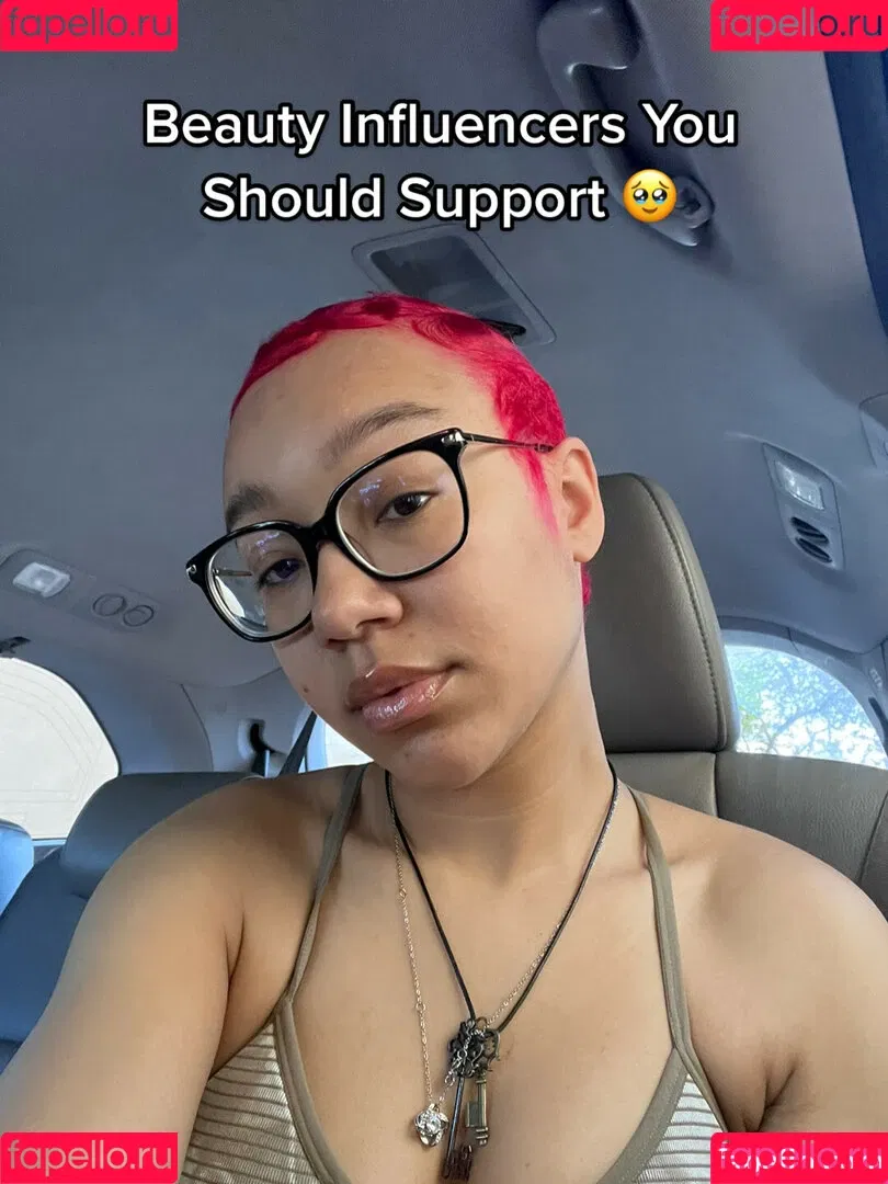 Caileneasely Onlyfans Photo Gallery 