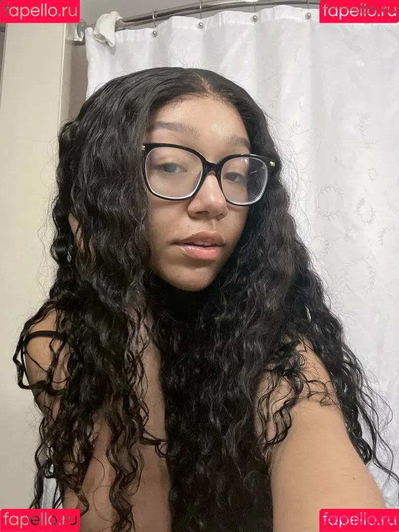 Caileneasely Onlyfans Photo Gallery 
