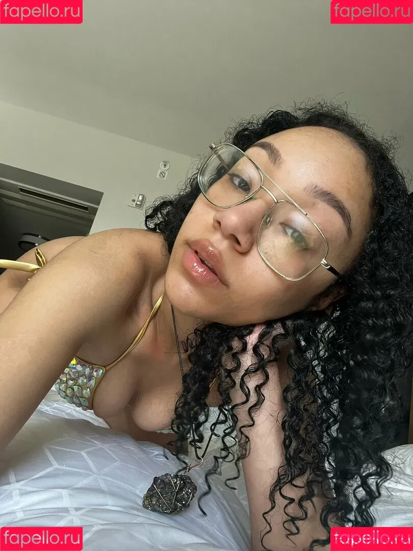 Caileneasely Onlyfans Photo Gallery 