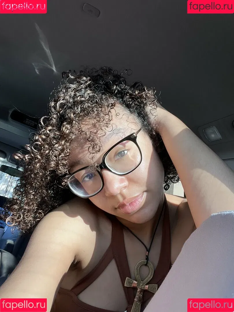 Caileneasely Onlyfans Photo Gallery 