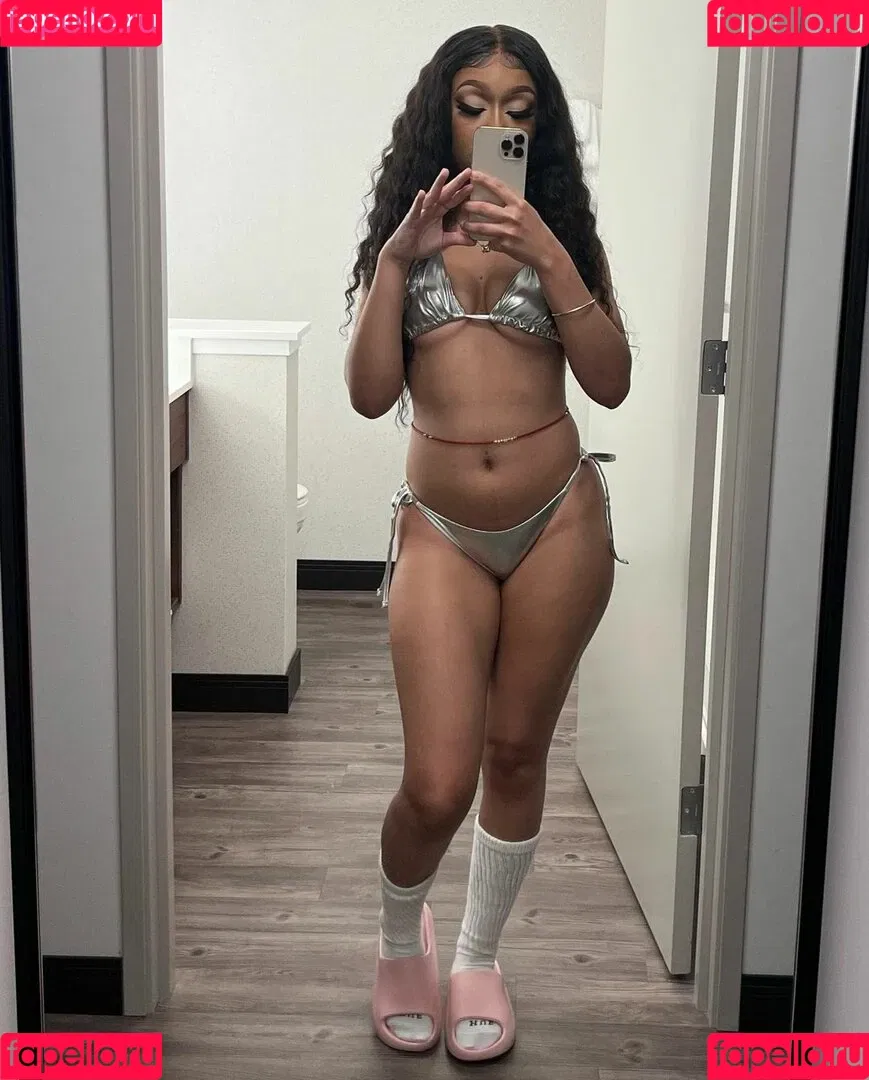 Caileneasely Onlyfans Photo Gallery 