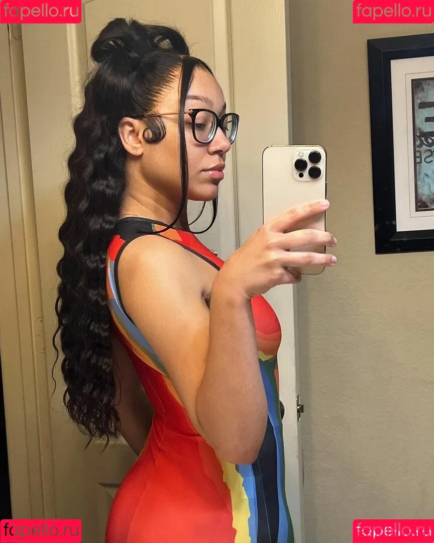 Caileneasely Onlyfans Photo Gallery 