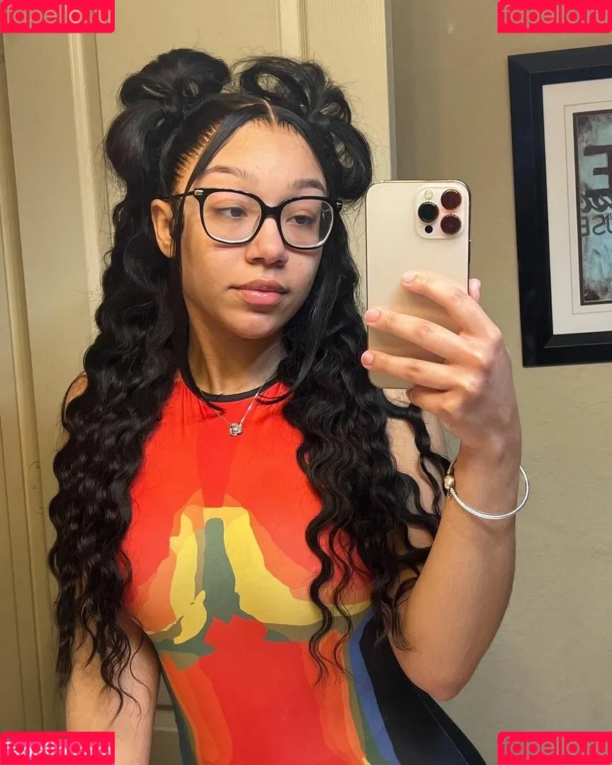 Caileneasely Onlyfans Photo Gallery 