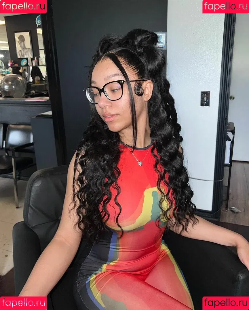 Caileneasely Onlyfans Photo Gallery 