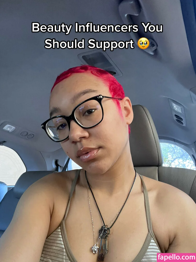 Caileneasely Onlyfans Photo Gallery 