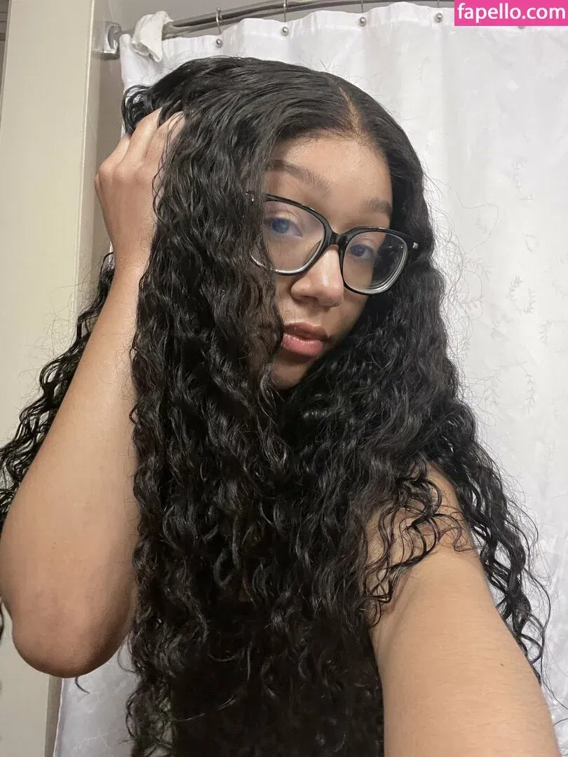 Caileneasely Onlyfans Photo Gallery 