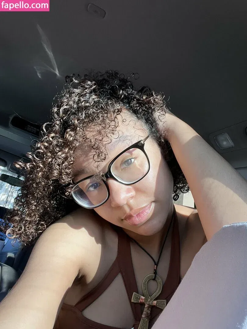 Caileneasely Onlyfans Photo Gallery 