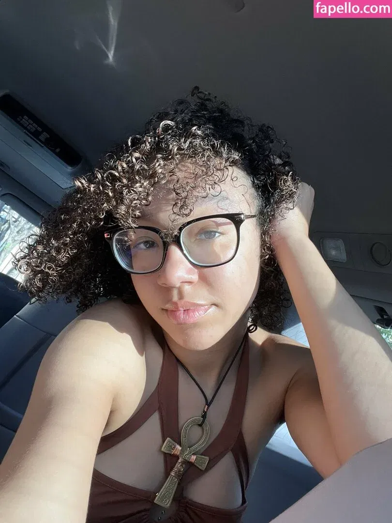 Caileneasely Onlyfans Photo Gallery 