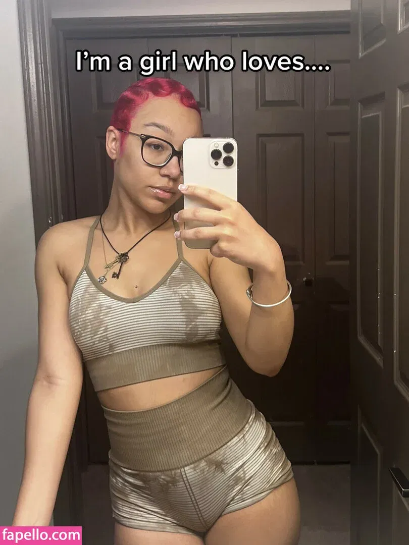 Caileneasely Onlyfans Photo Gallery 