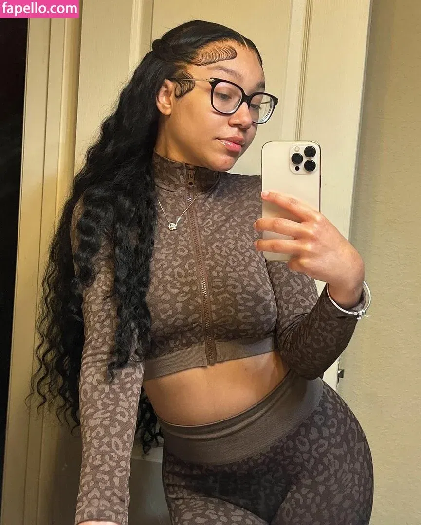 Caileneasely Onlyfans Photo Gallery 