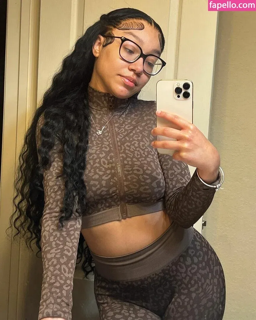 Caileneasely Onlyfans Photo Gallery 