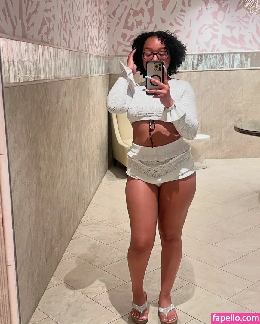 Caileneasely Onlyfans Photo Gallery 