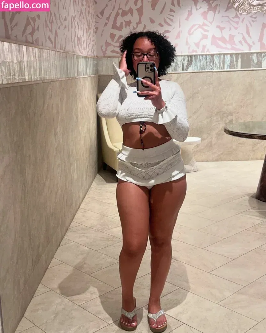 Caileneasely Onlyfans Photo Gallery 