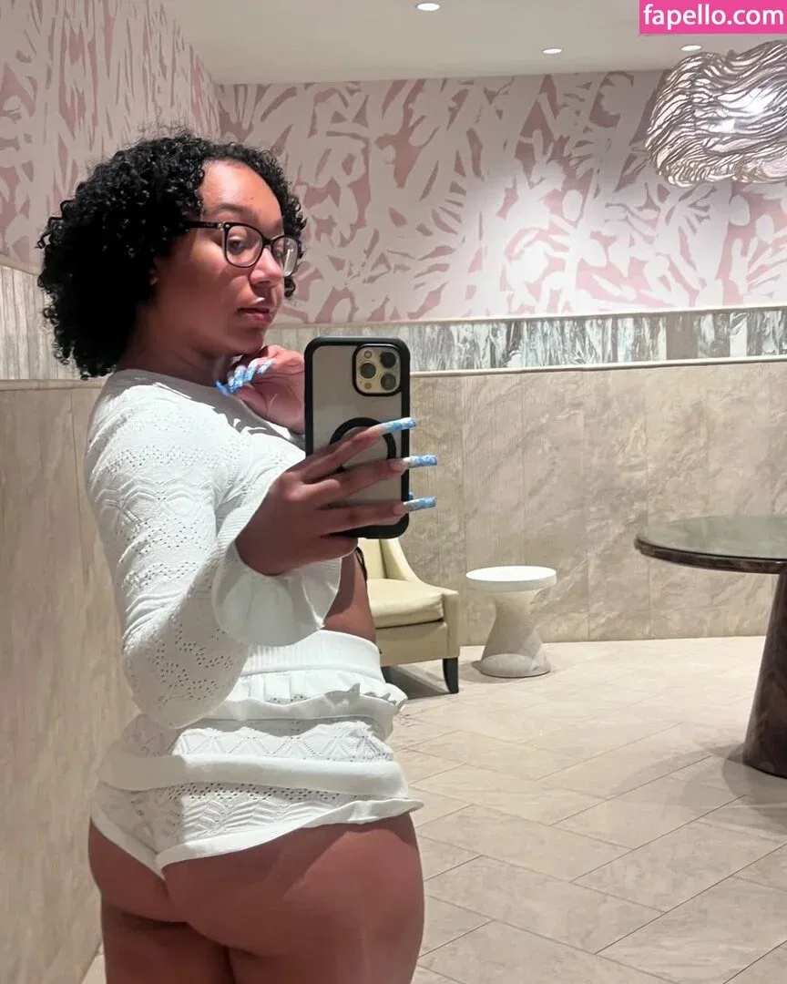 Caileneasely Onlyfans Photo Gallery 