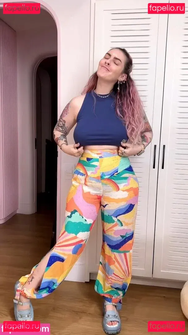 Karen Bachini Onlyfans Photo Gallery 