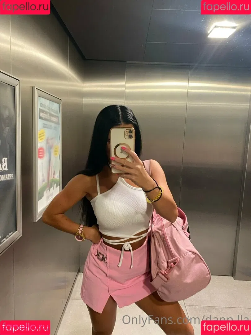 dann.lla Onlyfans Photo Gallery 