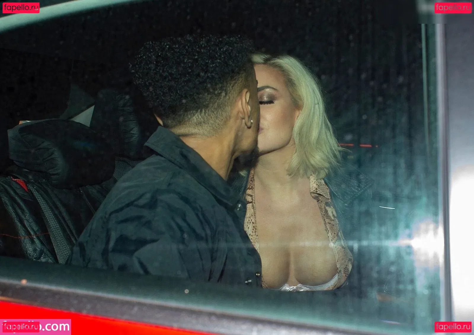 Megan Barton-Hanson Onlyfans Photo Gallery 