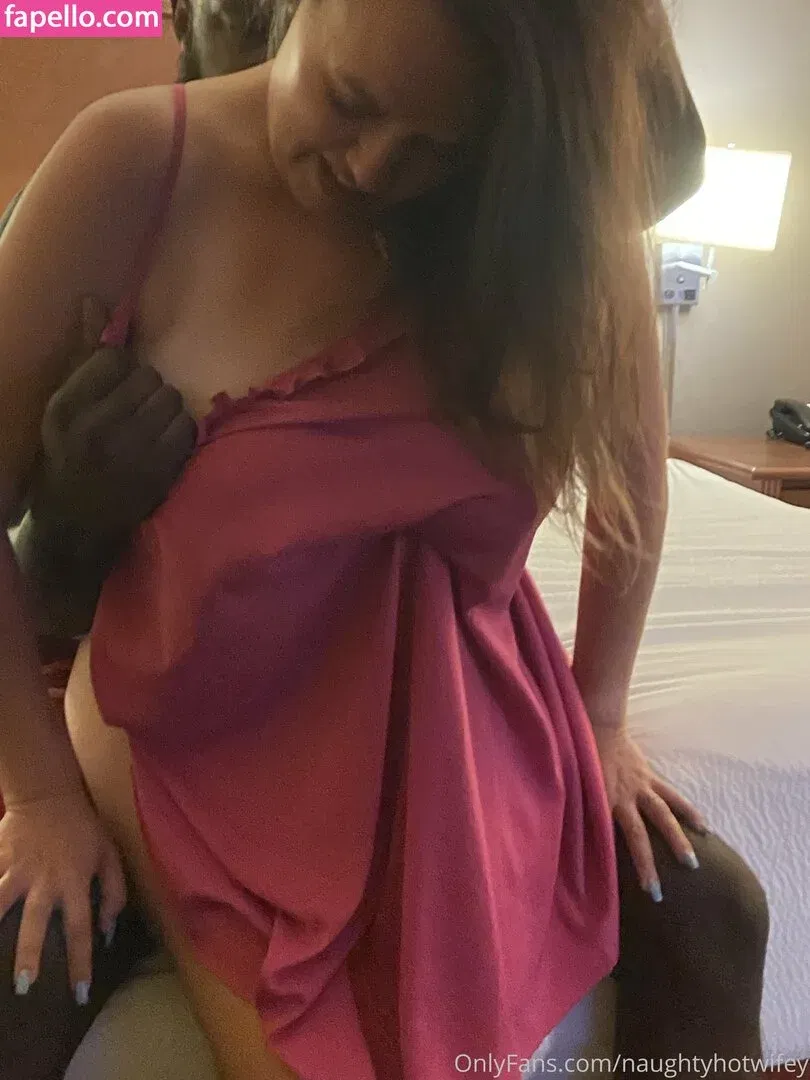 qosnaughty Onlyfans Photo Gallery 