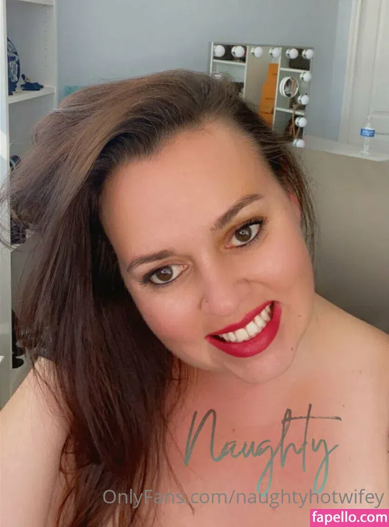 qosnaughty Onlyfans Photo Gallery 