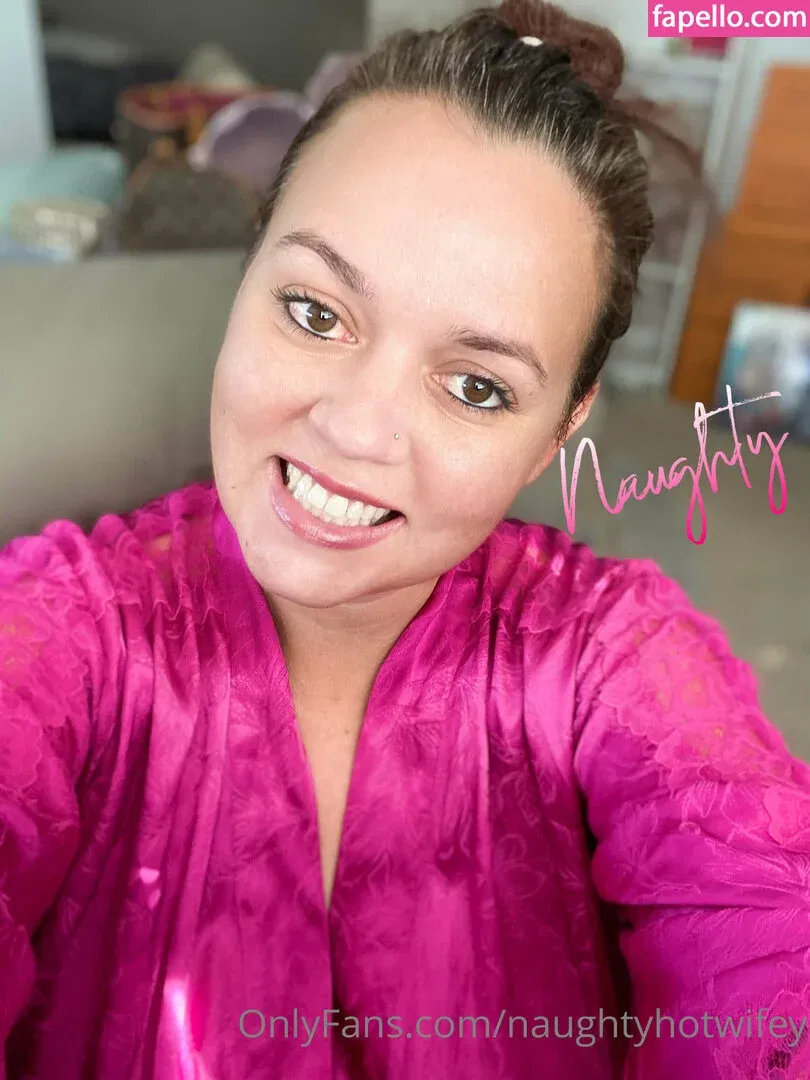 qosnaughty Onlyfans Photo Gallery 