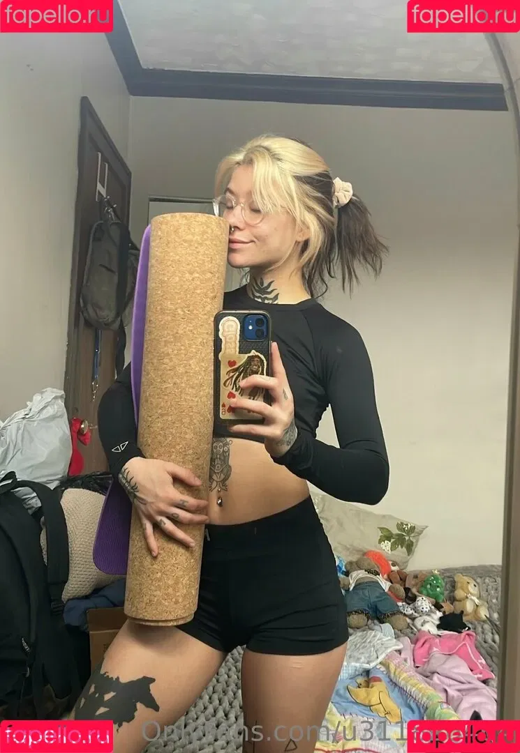 data-night Onlyfans Photo Gallery 