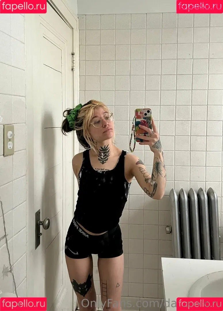 data-night Onlyfans Photo Gallery 