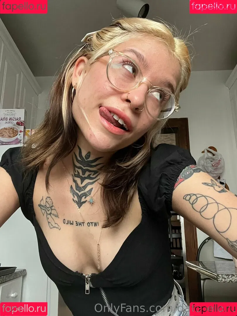 data-night Onlyfans Photo Gallery 
