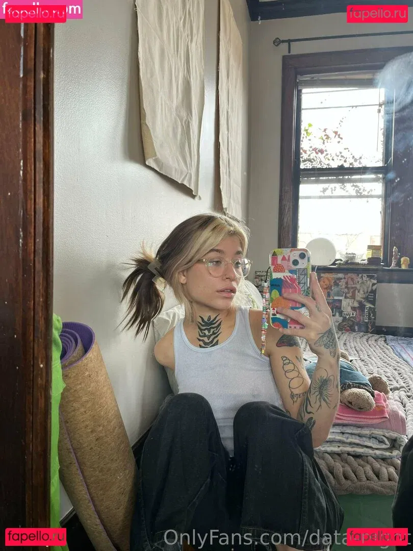 data-night Onlyfans Photo Gallery 